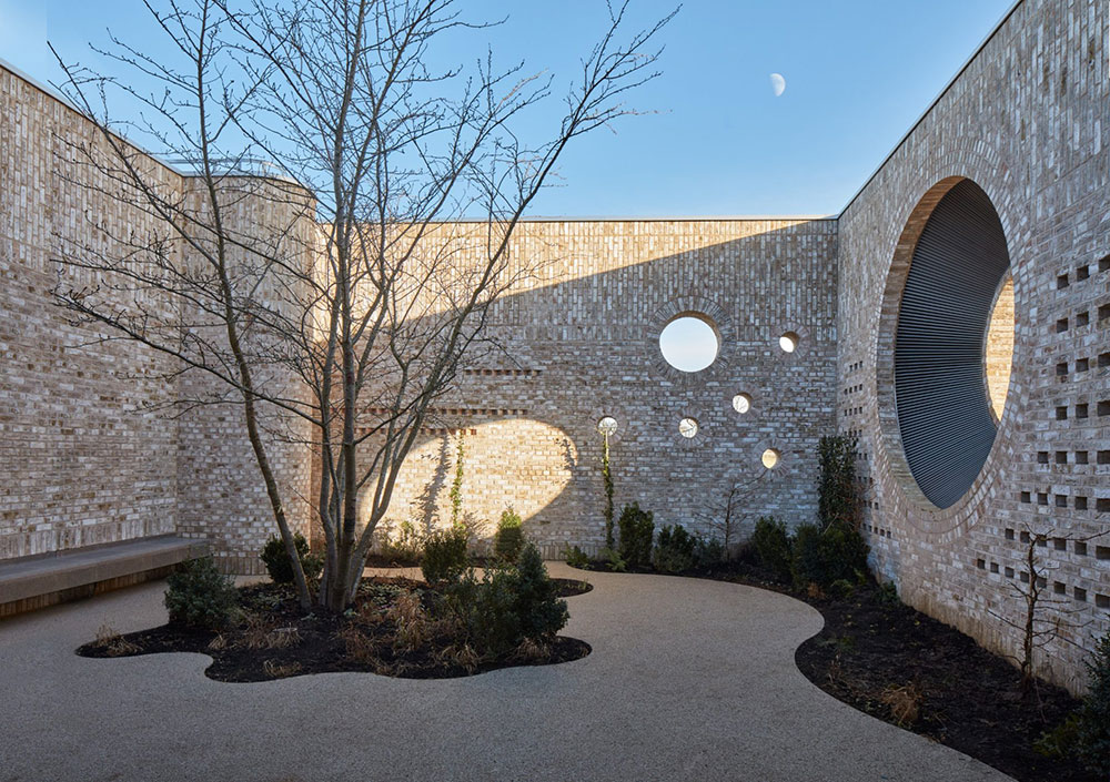 Wienerberger bricks were used on the Storeys Field Community Centre and Nursery project